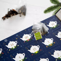 Premium Tee Adventskalender Blau Teebuch mit Schleife - Teekränzchen