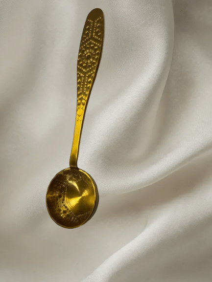 Teemass Löffel Gold